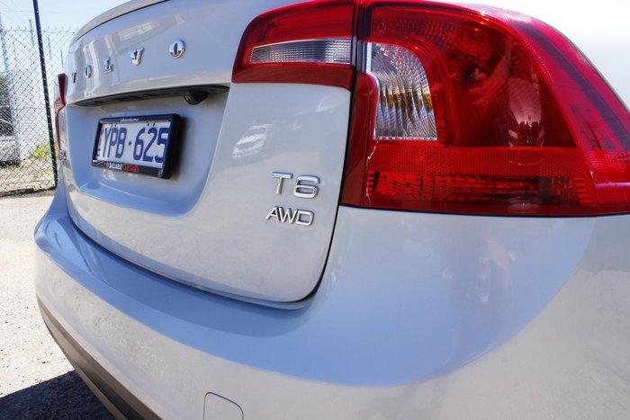 2010 Volvo S60 T6 AWD Cosmic White