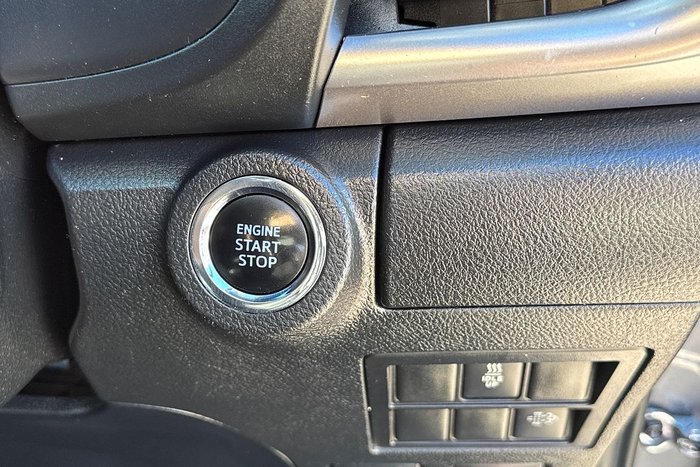 2019 Toyota Hilux SR5