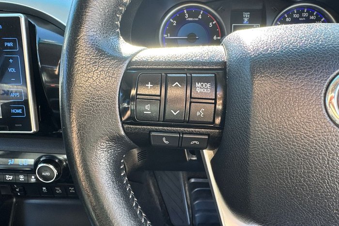 2019 Toyota Hilux SR5