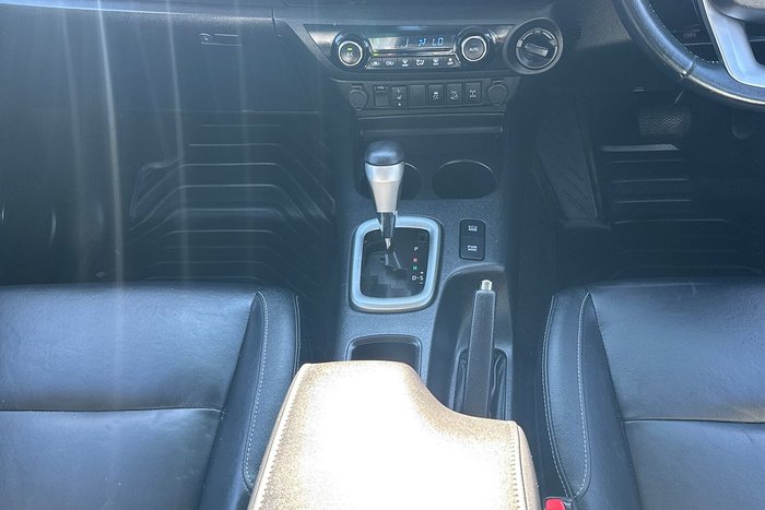 2019 Toyota Hilux SR5