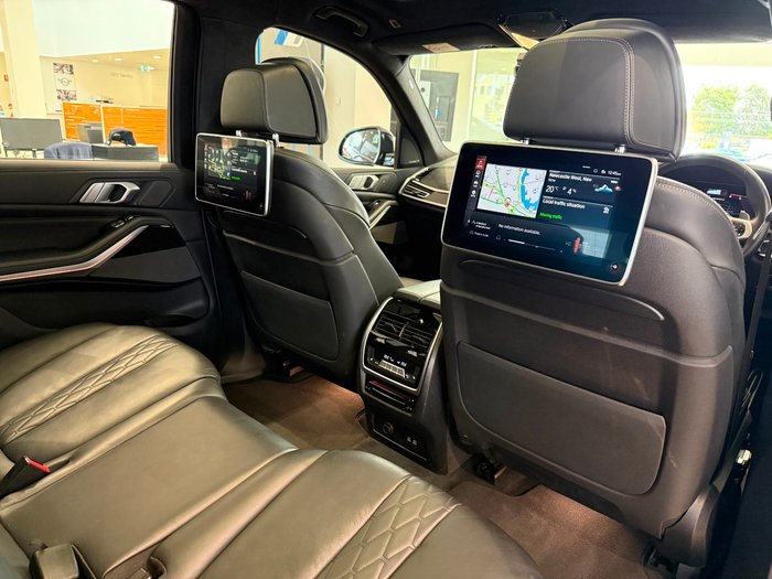 2019 BMW X7 M50d