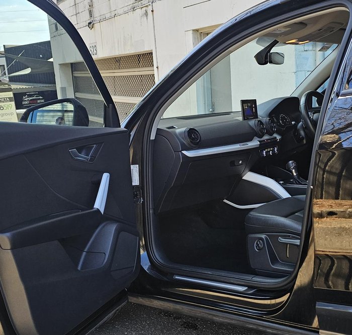2018 Audi Q2 design GA MY18 Brilliant Black