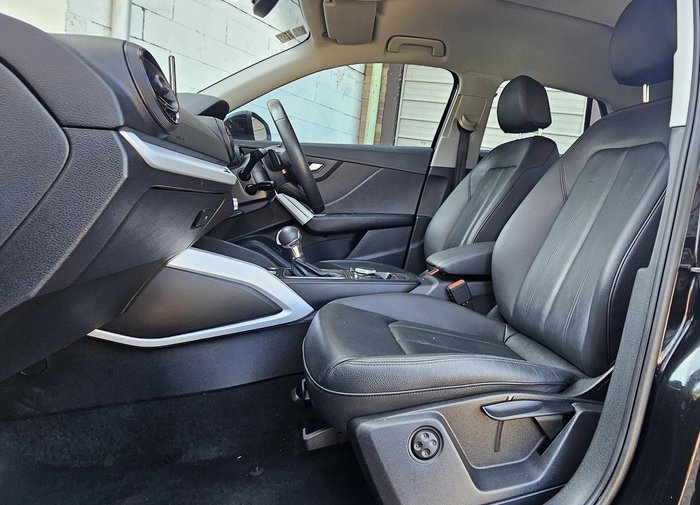 2018 Audi Q2 design GA MY18 Brilliant Black