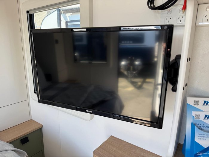 2025 Franklin Razor 220 Triple Bunk