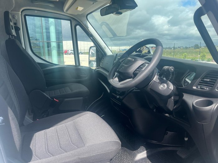 2024 JB Caravans Touring (Queen Bed)