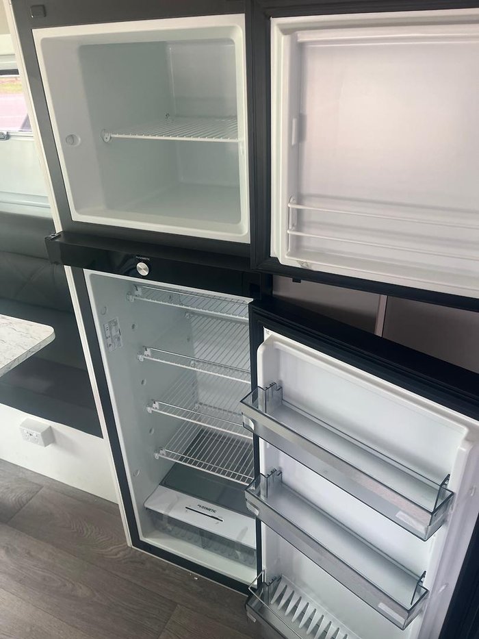 2025 JB Caravans Jb Touring (Queen Bed)