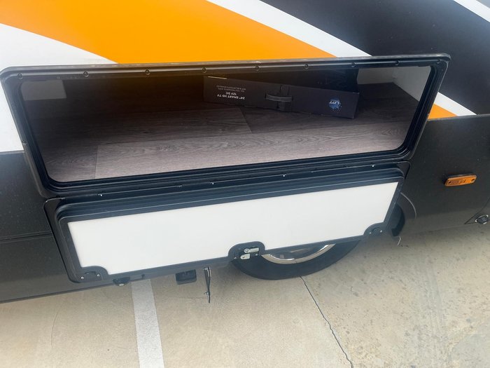 2025 JB Caravans Jb Touring (Queen Bed)