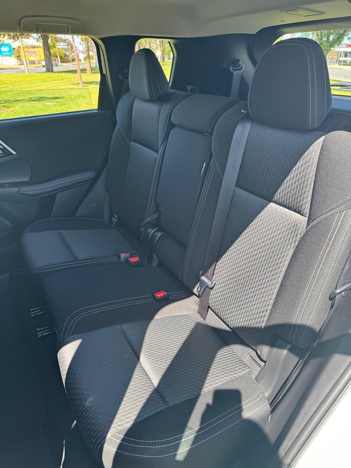 2024 Mitsubishi Outlander ES ZM MY24 White