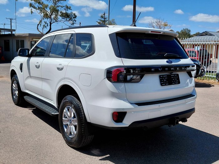 2024 Ford Everest Ambiente