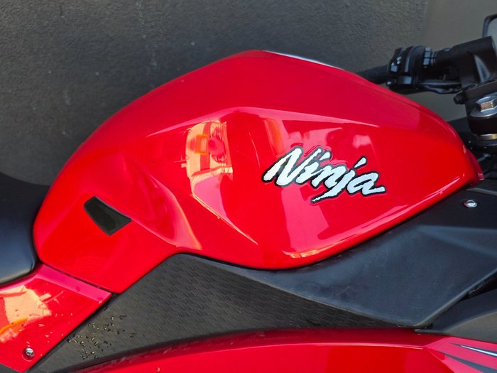 2016 Kawasaki NINJA 300 RED
