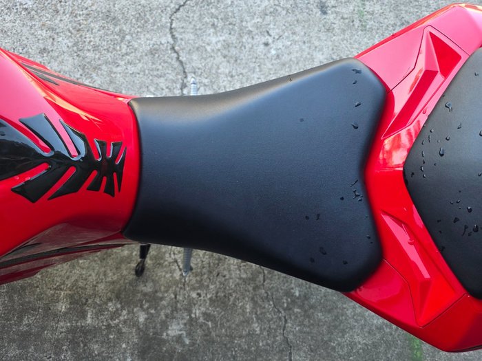 2016 Kawasaki NINJA 300 RED