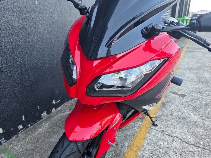 2016 Kawasaki NINJA 300 RED