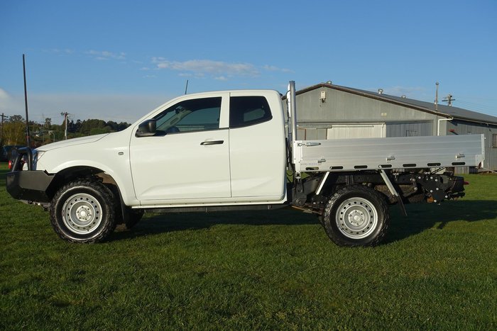 2022 Isuzu D-MAX SX MY22 4X4 Dual Range Mineral White
