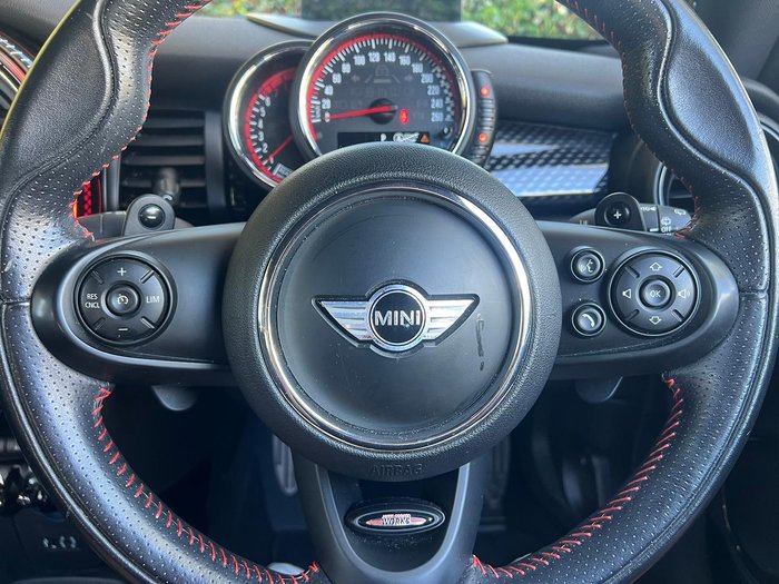 2017 MINI Hatch John Cooper Works