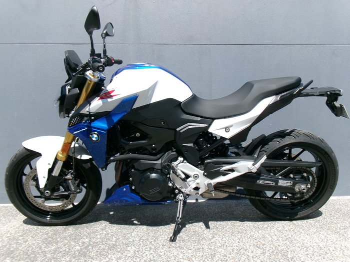 2022 BMW Motorrad F 900 R LT WHT/RACING BLU MET/RACE RED