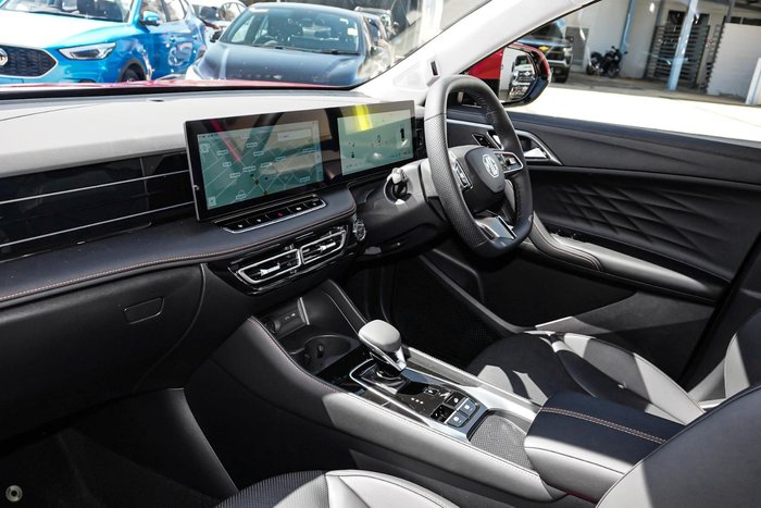 2025 MG HS Super Hybrid Essence