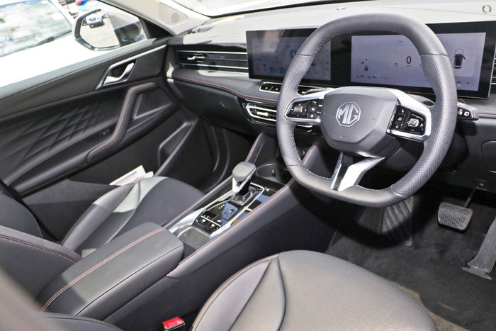 2025 MG HS Super Hybrid Essence