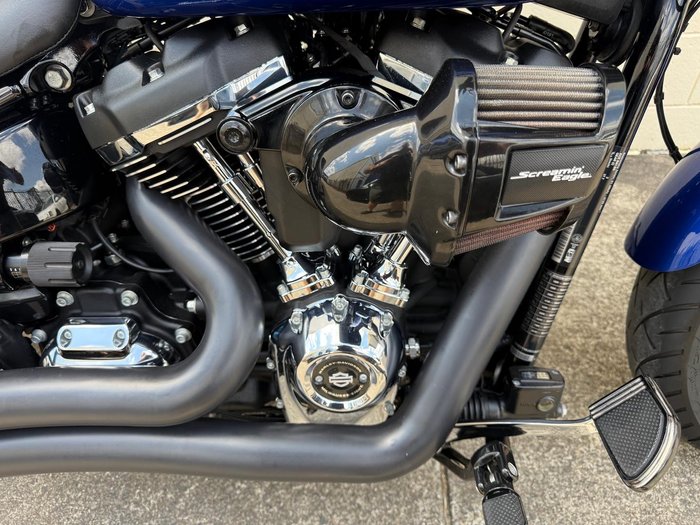 2018 Harley-Davidson Sport Glide 107 (FLSB) Softail Blue