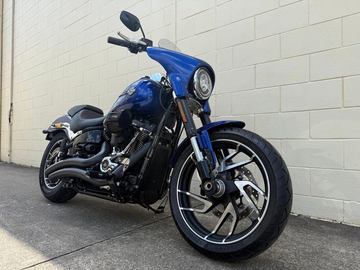 2018 Harley-Davidson Sport Glide 107 (FLSB) Softail Blue