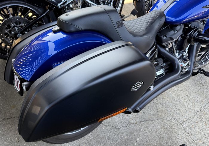 2018 Harley-Davidson Sport Glide 107 (FLSB) Softail Blue