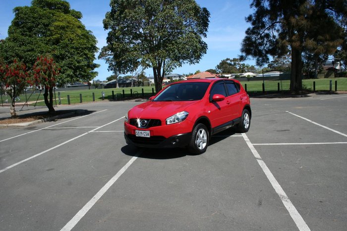 2010 Nissan Dualis ST J10 Series II MY10 Flame Red