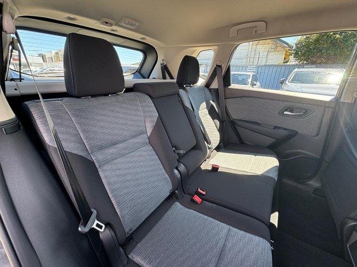 2025 Nissan X-TRAIL ST