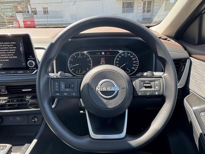 2025 Nissan X-TRAIL ST