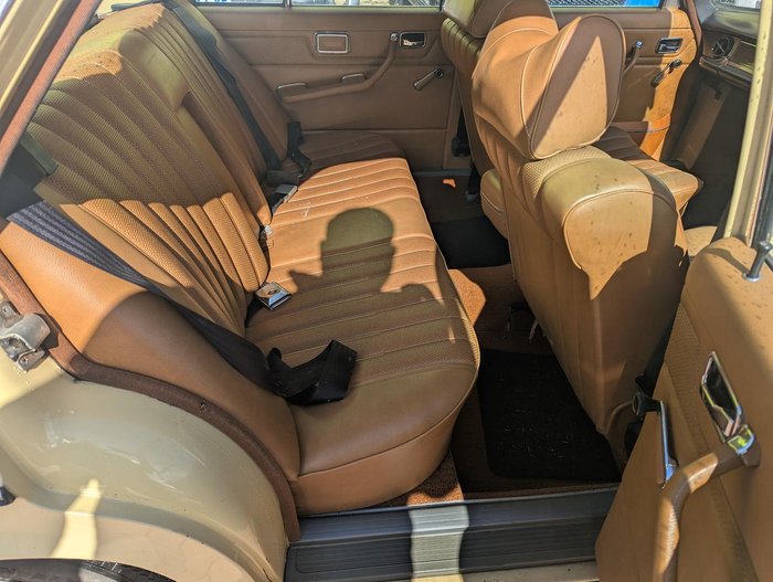 1974 Mercedes-Benz 280E W114 YELLOW