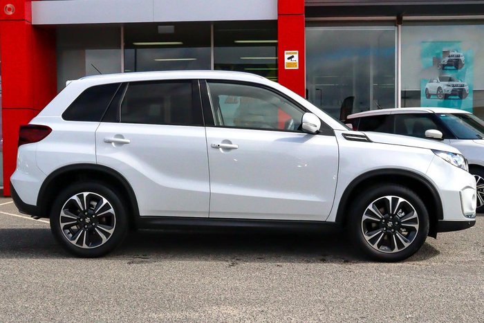 2024 Suzuki Vitara Turbo LY Series II Cool White