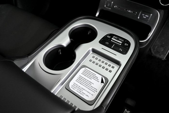 2025 Hyundai IONIQ 9 Calligraphy