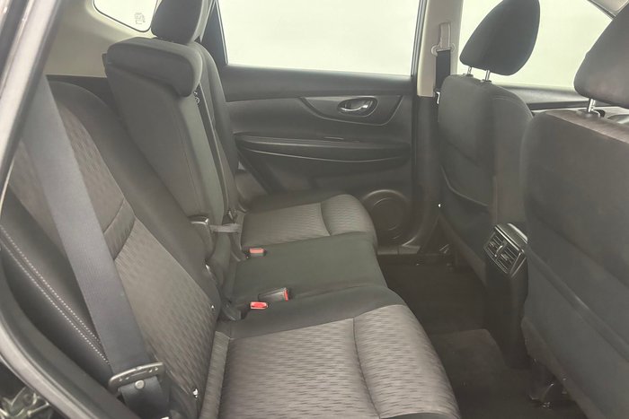 2018 Nissan X-TRAIL ST