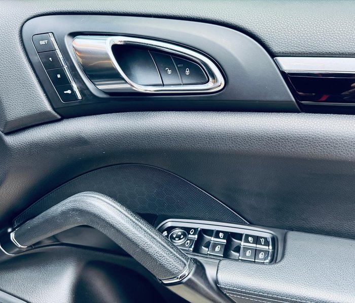 2016 Porsche Cayenne Platinum Edition 92A MY17 4X4 On Demand Black