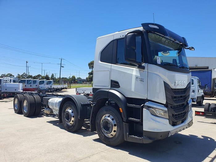 2025 Iveco S-Way AT270