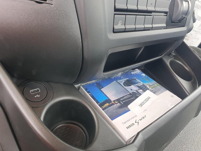 2025 Iveco S-Way AT270