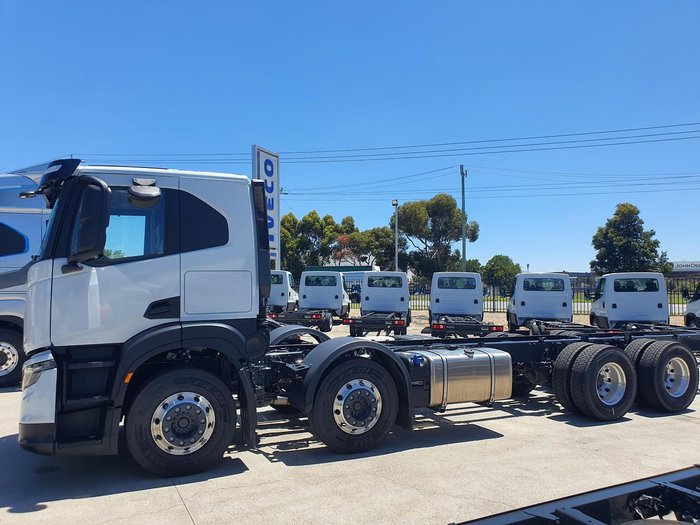 2025 Iveco S-Way AT270