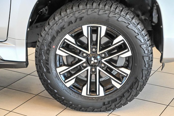 2020 Mitsubishi Pajero Sport Exceed