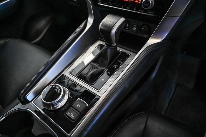 2020 Mitsubishi Pajero Sport Exceed