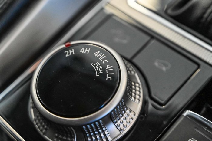 2020 Mitsubishi Pajero Sport Exceed