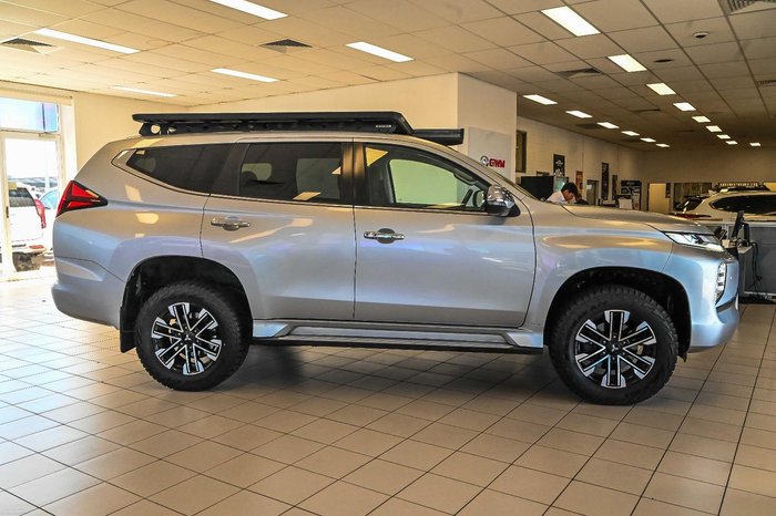 2020 Mitsubishi Pajero Sport Exceed