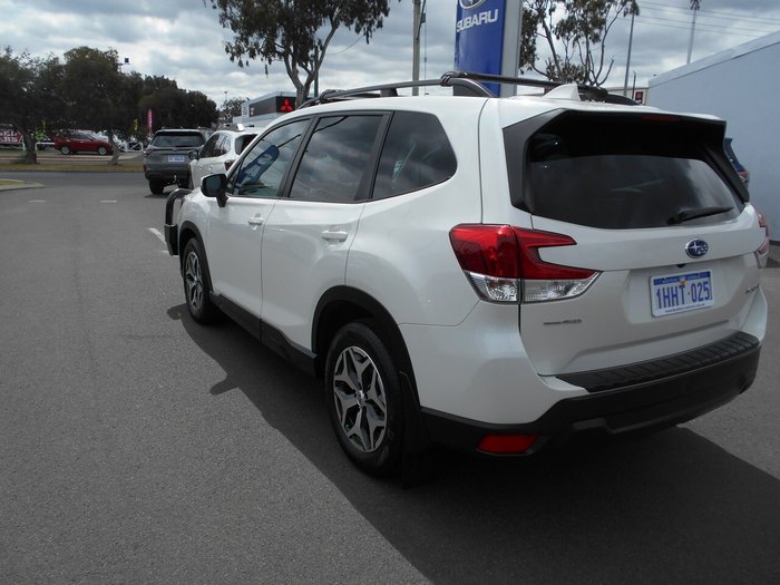 2021 Subaru Forester 2.5i