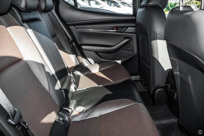 2025 Mazda 3 G20 Touring