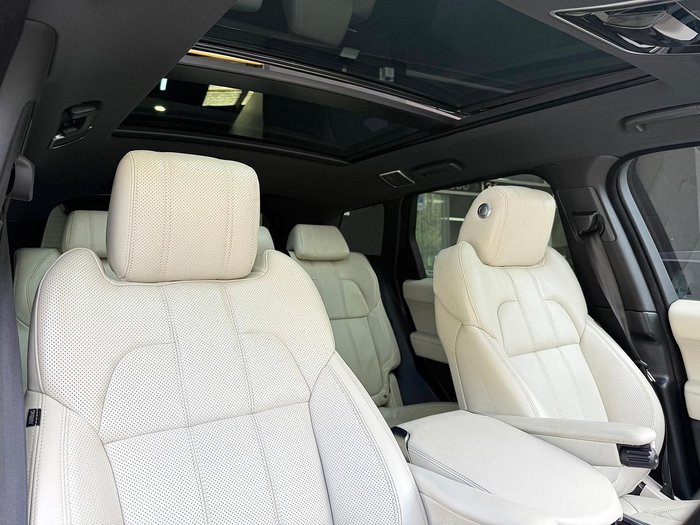 2017 Land Rover Range Rover Sport SDV8 HSE Dynamic L494 MY17 4X4 Dual Range Indus Silver