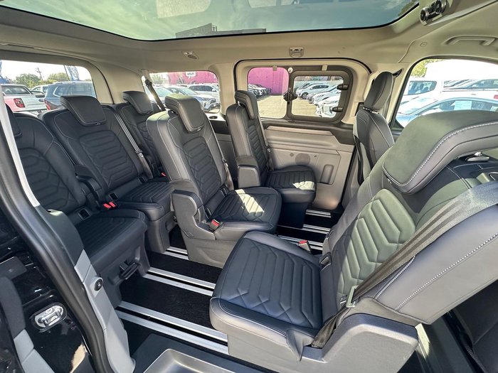 2025 Ford Tourneo Titanium X