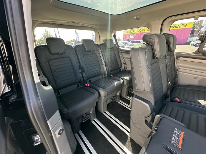 2025 Ford Tourneo Titanium X