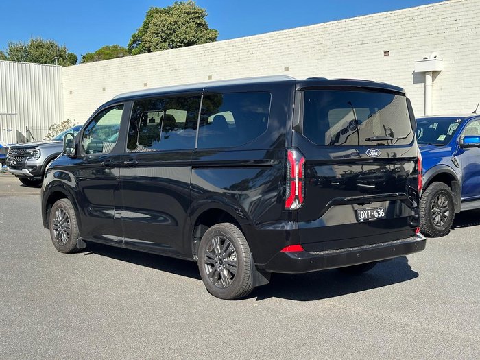 2025 Ford Tourneo Titanium X