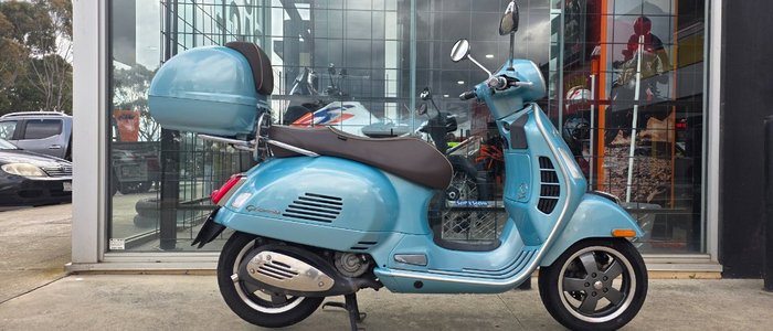2016 VESPA GTS 300 SUPER SPORT BLUE