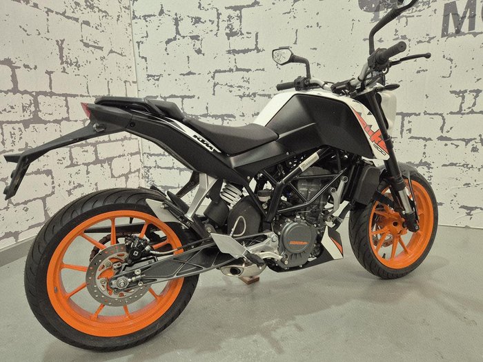 2019 KTM 200 Duke Duke White