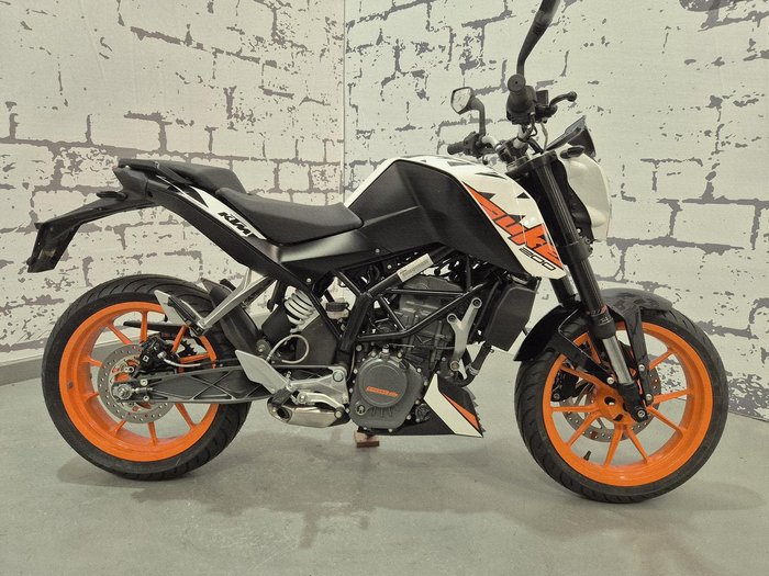 2019 KTM 200 Duke Duke White