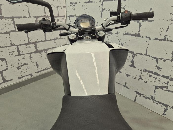 2019 KTM 200 Duke Duke White