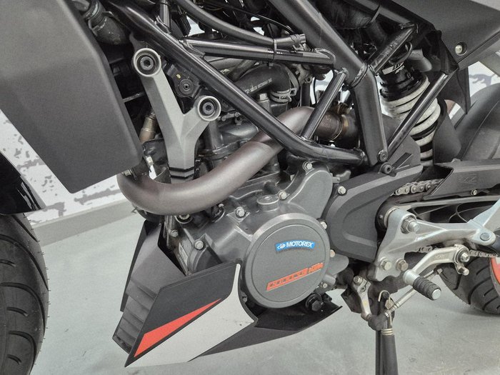 2019 KTM 200 Duke Duke White